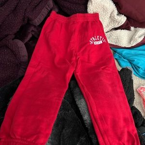 I’m selling sweatpants